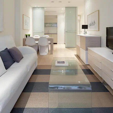 Apartment Easo 2c By Feelfreerentals *